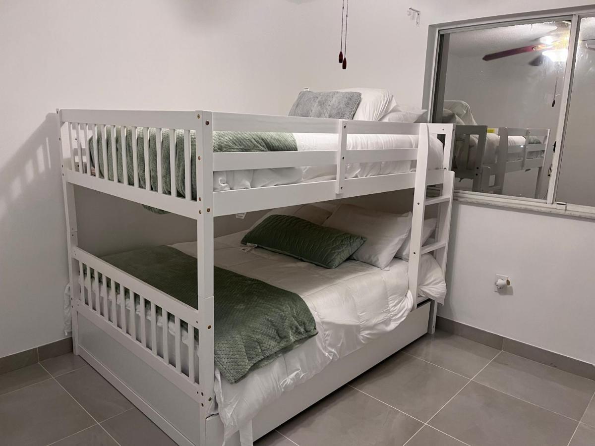 Habitacion Con Bano Compartido Маямі Екстер'єр фото